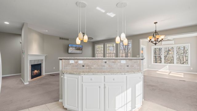 1828 SCARBOROUGH DR, Columbia, MO 65201