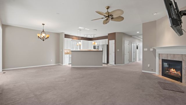 1828 SCARBOROUGH DR, Columbia, MO 65201