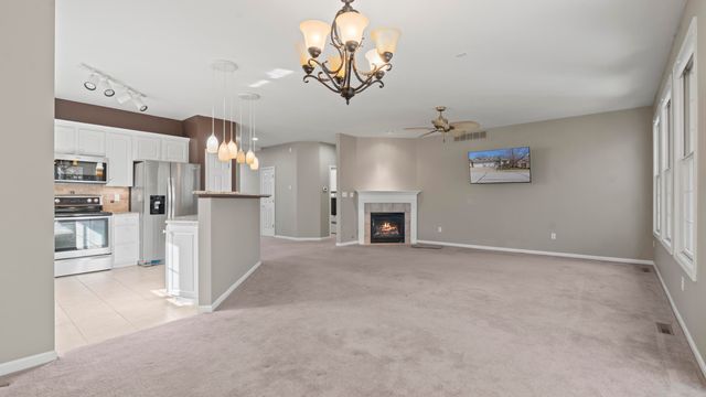 1828 SCARBOROUGH DR, Columbia, MO 65201