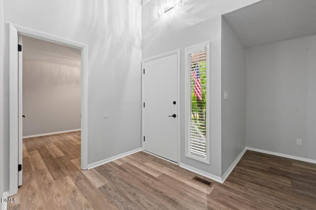 70 Willow Way, Chapel Hill, NC 27516