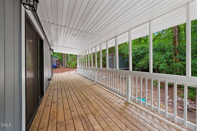 70 Willow Way, Chapel Hill, NC 27516