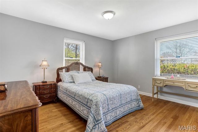 60 Flamingo Drive, Crestwood, MO 63123