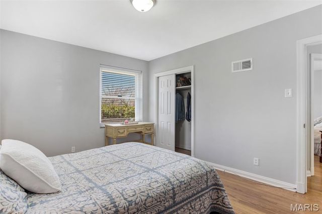 60 Flamingo Drive, Crestwood, MO 63123