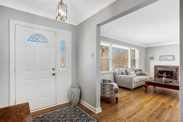 60 Flamingo Drive, Crestwood, MO 63123