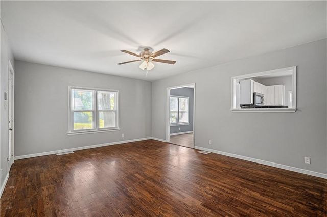 205 N Independence Street, Pleasant Hill, MO 64080