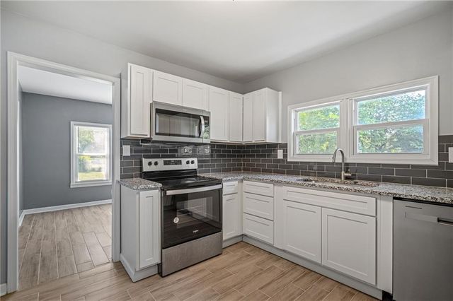 205 N Independence Street, Pleasant Hill, MO 64080