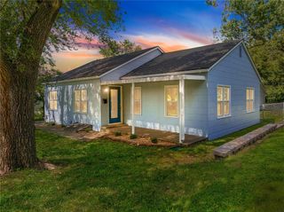 205 N Independence Street, Pleasant Hill, MO 64080