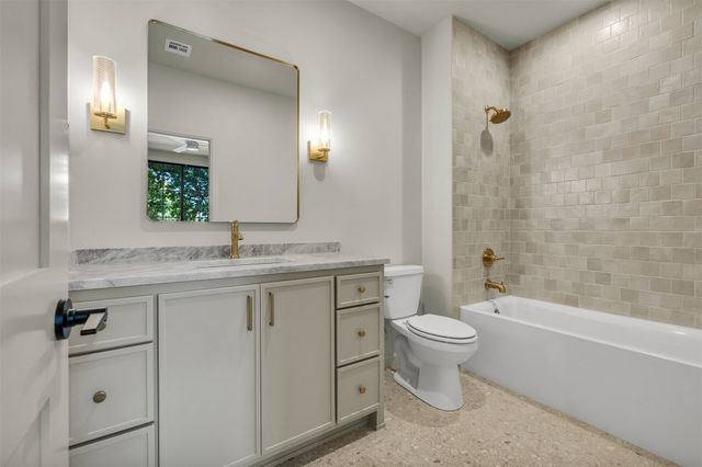 3917 S Rockford Avenue, Tulsa, OK 74105