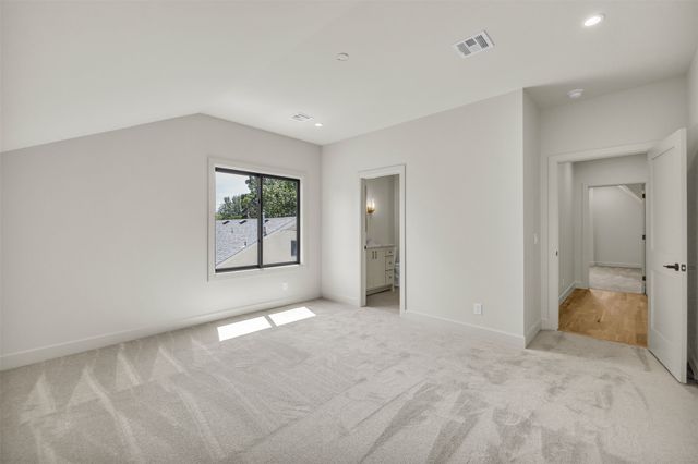 3917 S Rockford Avenue, Tulsa, OK 74105