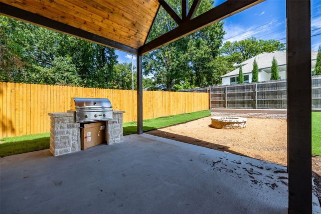 3917 S Rockford Avenue, Tulsa, OK 74105