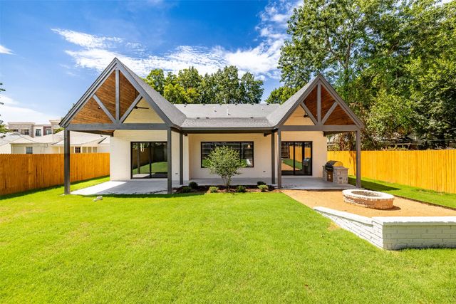 3917 S Rockford Avenue, Tulsa, OK 74105
