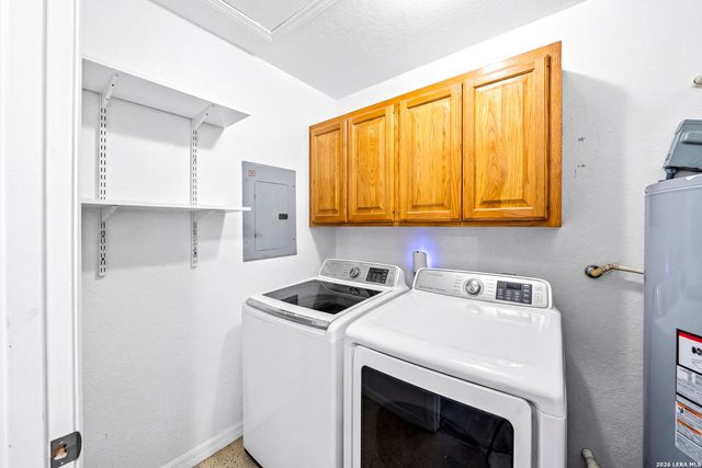 175 Quail Creek Dr., Lytle, TX 78052