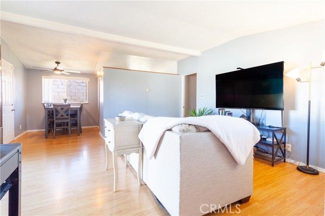 2005 W Milling, Lancaster, CA 93536