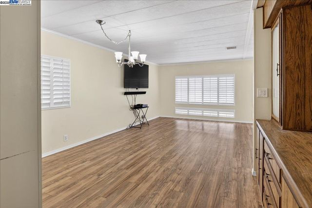 375 Santa Paula, San Leandro, CA 94579