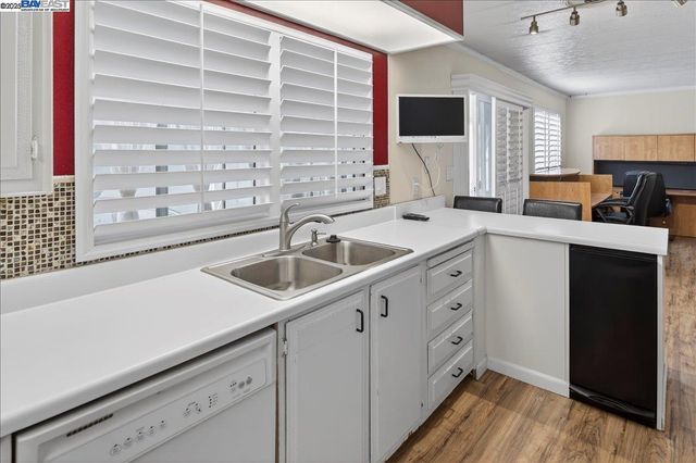 375 Santa Paula, San Leandro, CA 94579