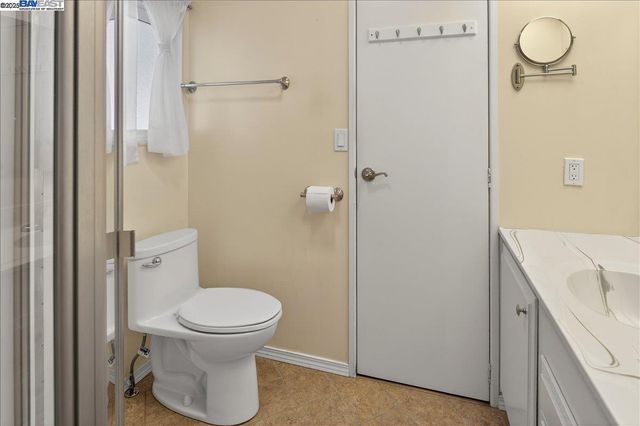 375 Santa Paula, San Leandro, CA 94579