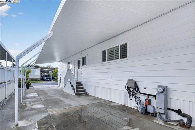 375 Santa Paula, San Leandro, CA 94579