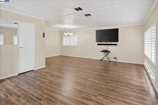 375 Santa Paula, San Leandro, CA 94579