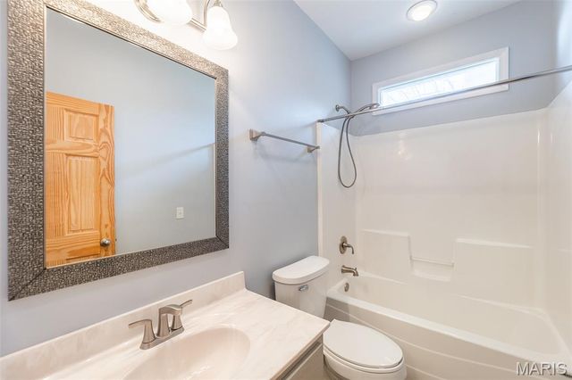 6200 Pinecrest Drive, Poplar Bluff, MO 63901