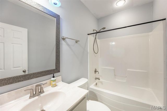 6200 Pinecrest Drive, Poplar Bluff, MO 63901