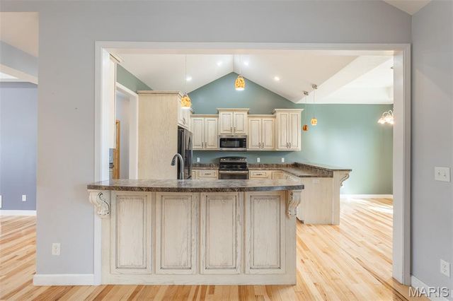 6200 Pinecrest Drive, Poplar Bluff, MO 63901