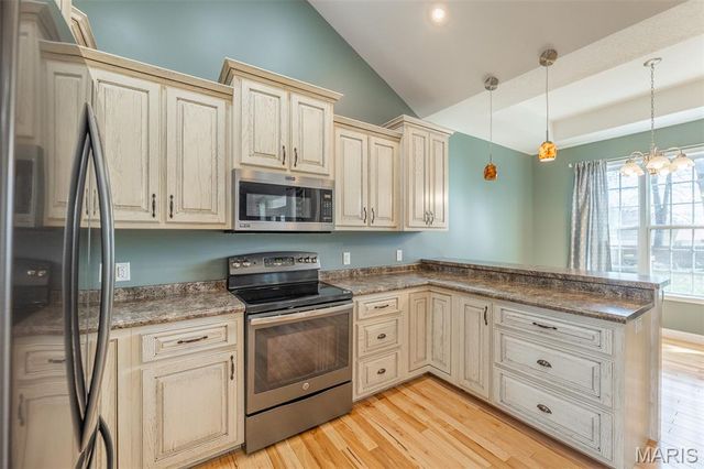 6200 Pinecrest Drive, Poplar Bluff, MO 63901