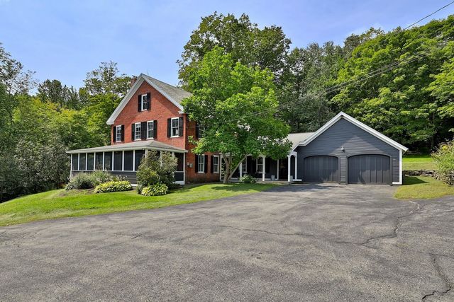 76 Goldthwaite Road, Chester, VT 05143