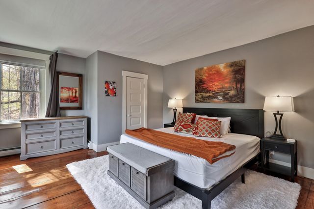 76 Goldthwaite Road, Chester, VT 05143