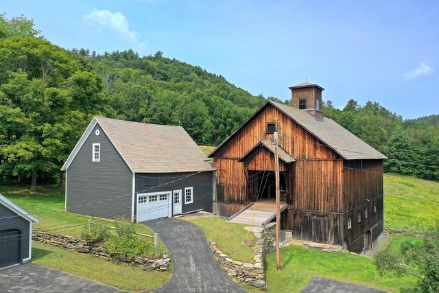 76 Goldthwaite Road, Chester, VT 05143