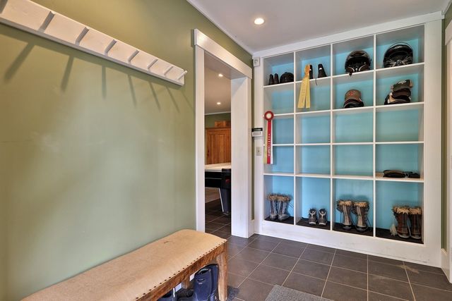 76 Goldthwaite Road, Chester, VT 05143