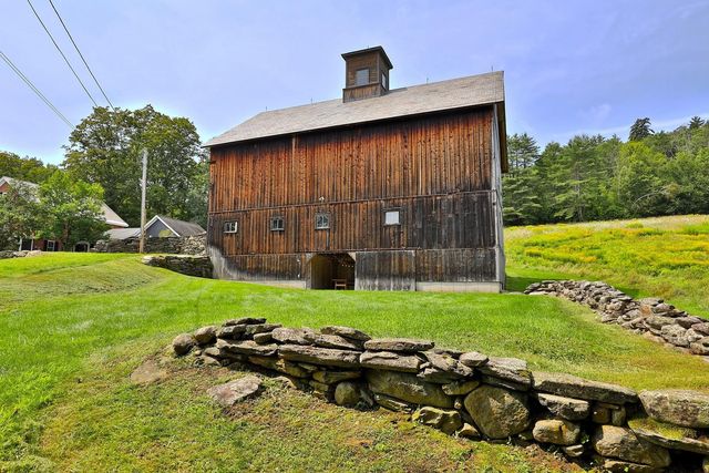 76 Goldthwaite Road, Chester, VT 05143