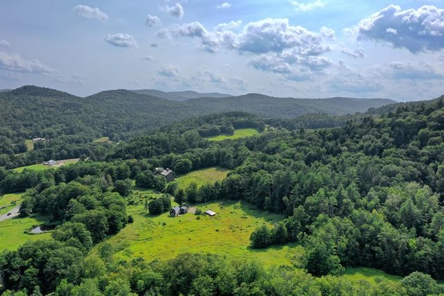 76 Goldthwaite Road, Chester, VT 05143