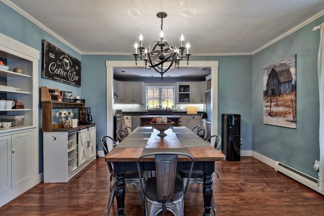 76 Goldthwaite Road, Chester, VT 05143