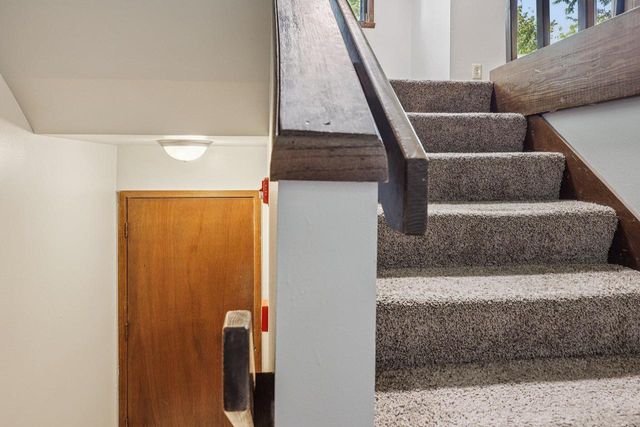 1657 S Carriage LANE, New Berlin, WI 53151