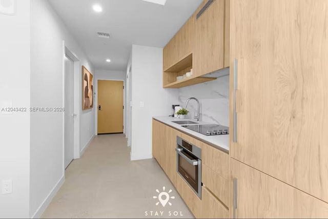 11 NE 6th St 1606, Miami, FL 33132