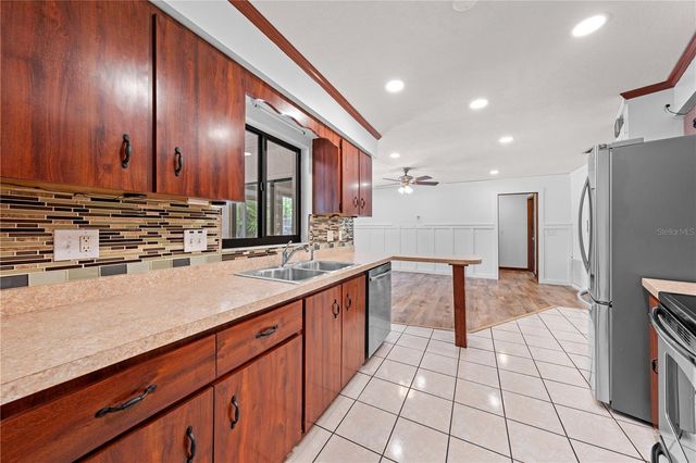 2440 CRANE COURT, St Cloud, FL 34771