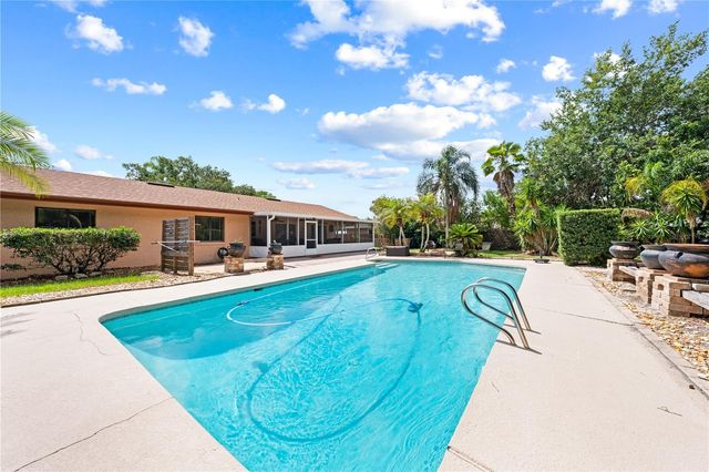 2440 CRANE COURT, St Cloud, FL 34771