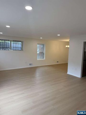 91 Callahan Court, Newark, NJ 07103