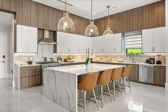 10348 KENSINGTON SHORE DRIVE, Orlando, FL 32827