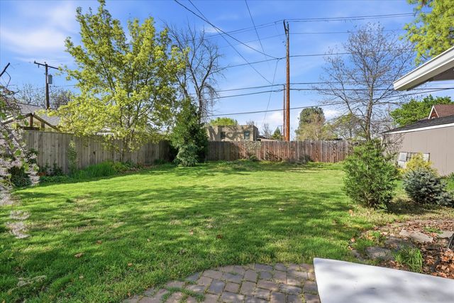 821 Minnesota Avenue, Medford, OR 97504