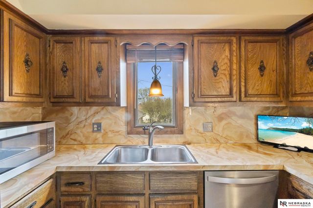 5018 S 53rd Street, Omaha, NE 68117