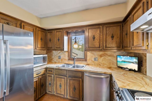 5018 S 53rd Street, Omaha, NE 68117