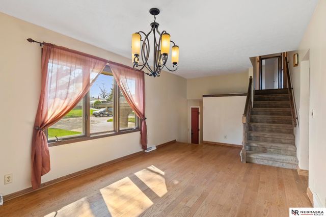 5018 S 53rd Street, Omaha, NE 68117