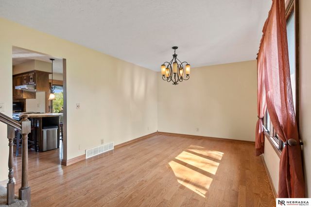 5018 S 53rd Street, Omaha, NE 68117