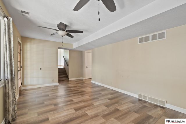 5018 S 53rd Street, Omaha, NE 68117