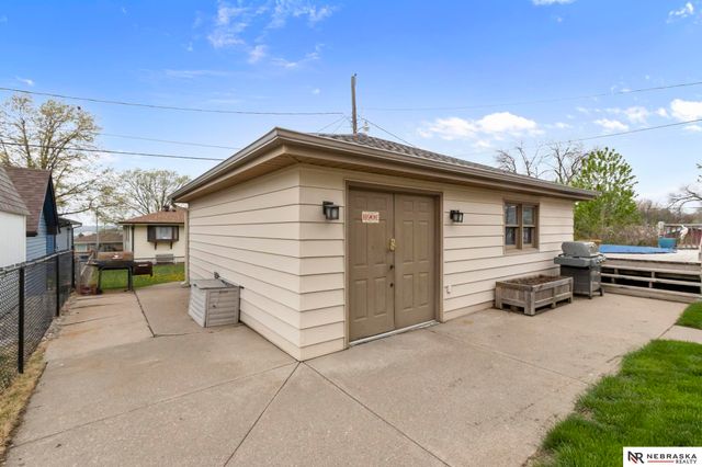 5018 S 53rd Street, Omaha, NE 68117