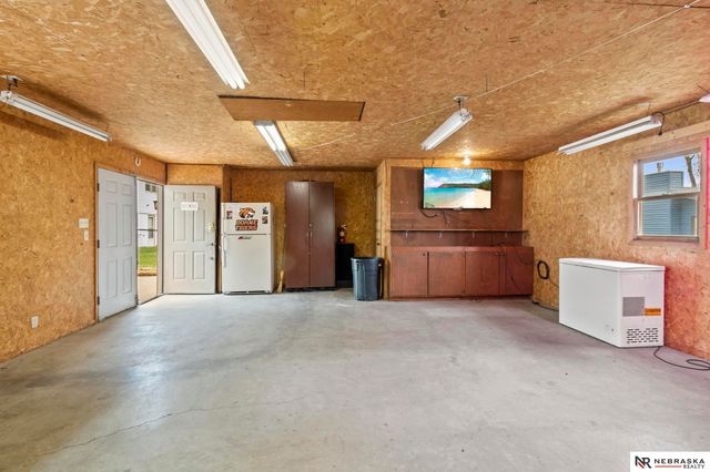 5018 S 53rd Street, Omaha, NE 68117