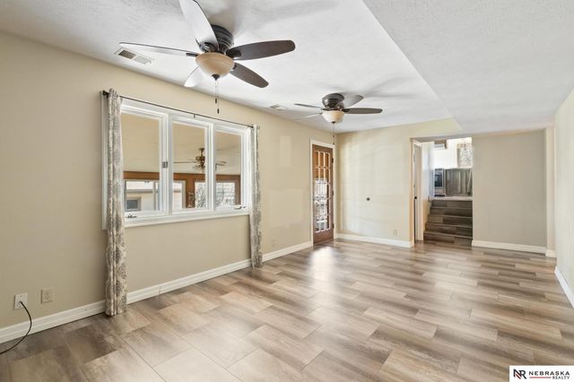 5018 S 53rd Street, Omaha, NE 68117