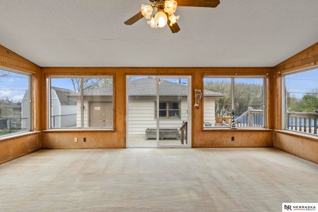 5018 S 53rd Street, Omaha, NE 68117