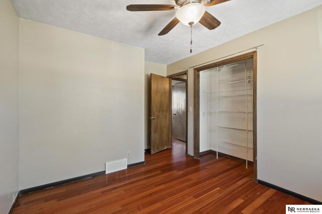 5018 S 53rd Street, Omaha, NE 68117